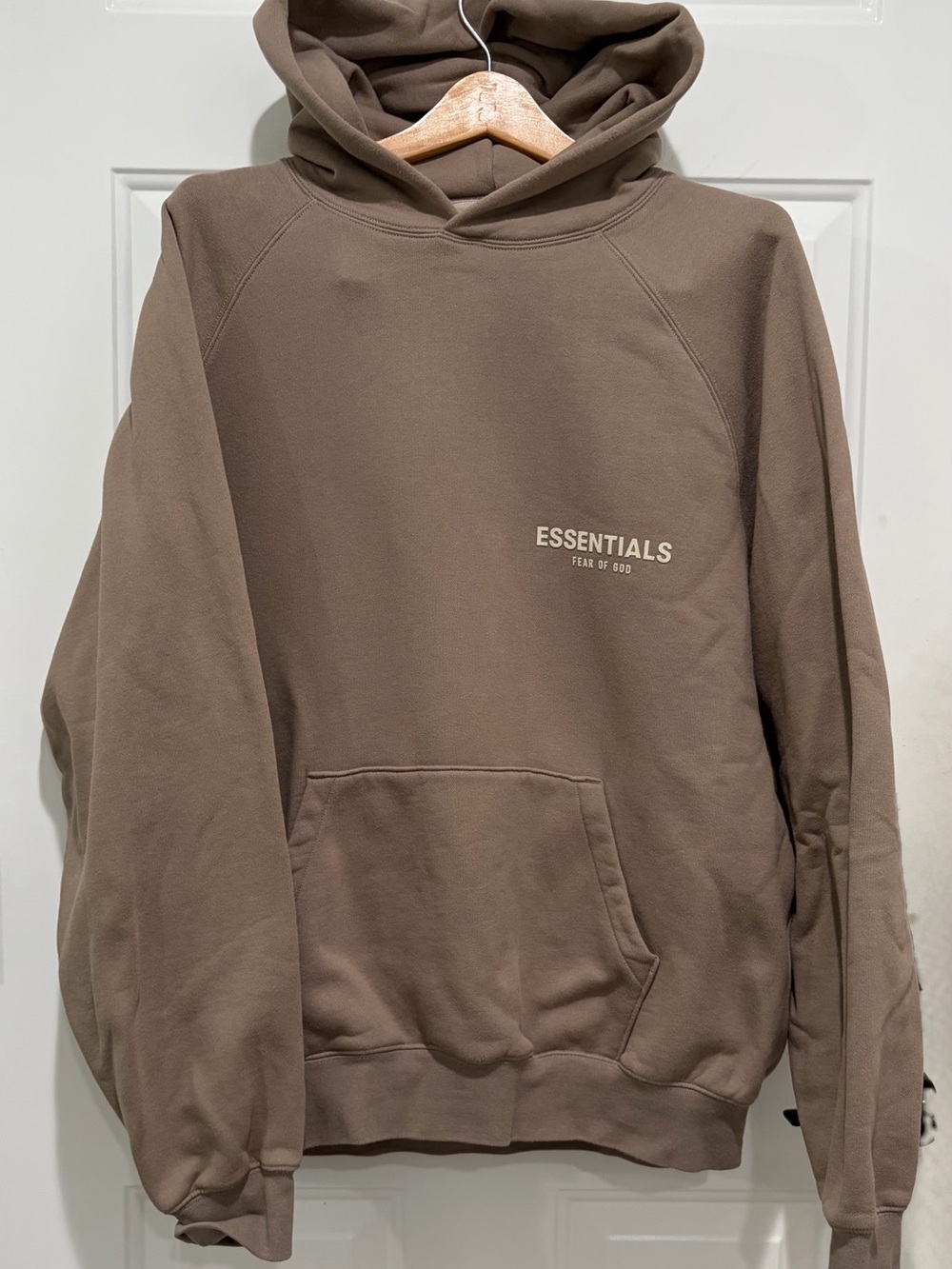ESSENTIALS Fear of God Mushroom Taupe Brown Hoodie, large